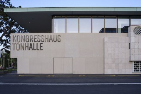 Hans Hassler AG entwickelt neues Rollo für das Kongresshaus Zürich